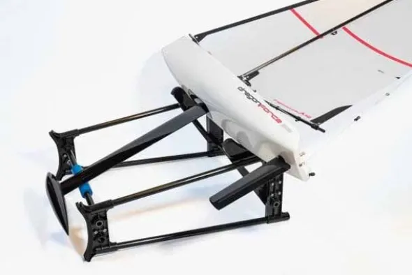 DRAGON FORCE 65 V8 650 MM - RTR BARCA A VELA - CON FLYSKY I6