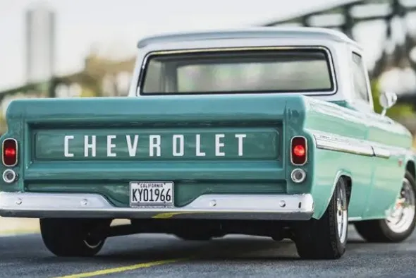 FAZER MK2 L - CHEVY C10 FLEETSIDE PICKUP 1966 - RTR ON-ROAD 1:10 - VERDE