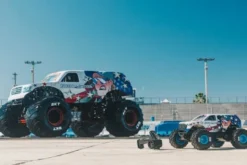 FREEDOM FLYER 223S 2WD BRUSHLESS - RTR MONSTER TRUCK 1:10 - BIANCO