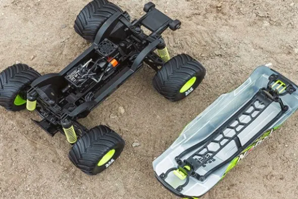 GORGON GROM BRUSHED 4X4 - RTR MONSTER TRUCK 1:16 - GIALLO
