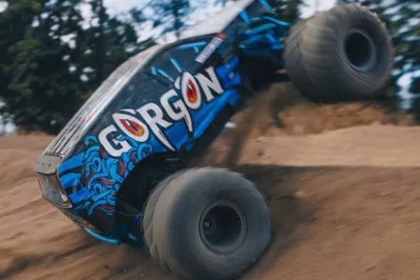 GORGON 4X2 MEGA 550 - MONSTER TRUCK 1:10 - BLU
