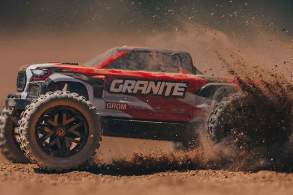 GRANITE GROM MEGA 380 - RTR MONSTER TRUCK 1:18 - ROSSO