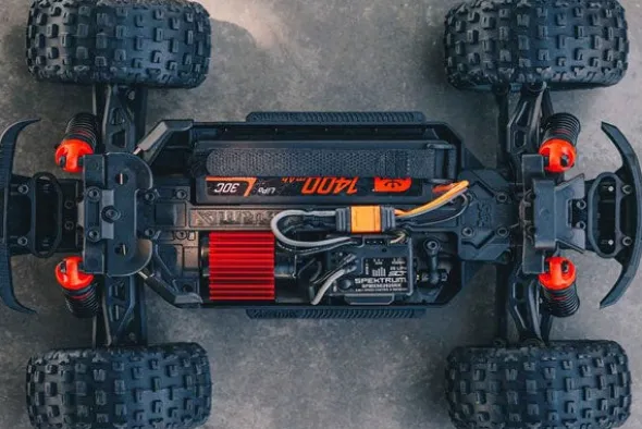 GRANITE GROM MEGA 380 - RTR MONSTER TRUCK 1:18 - ROSSO
