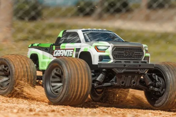 GRANITE MEGA 665 4X4 BRUSHED - RTR MONSTER TRUCK 1:10 - VERDE