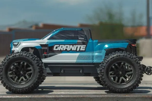 GRANITE 223S DSC 4X4 - RTR MONSTER TRUCK 1:10 - BLU