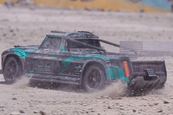 INFRACTION 4X4 3S BLX - RTR ON-ROAD 1:8 - VERDE ACQUA