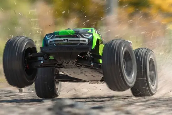 KRATON V6 BLX 4X4 BRUSHLESS 6S - RTR MONSTER TRUCK 1:8 - VERDE