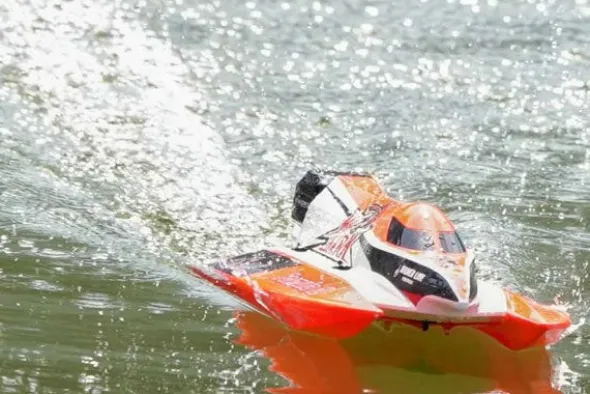 MAD SHARK V2 F1 - RTR MOTOSCAFO - ROSSO/NERO