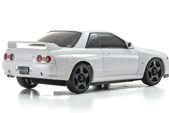 MA020 - NISSAN SKYLINE GT-R NISMO R32 - RTR ON-ROAD 1:27 - BIANCA
