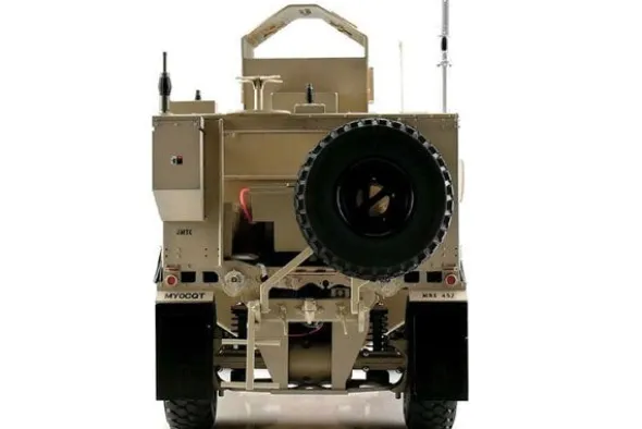 M-ATV MRAP - VEICOLO MILITARE 1:16
