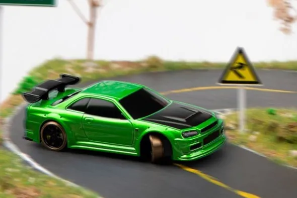 MICRO DRIFT C64 - 1:76 - VERDE