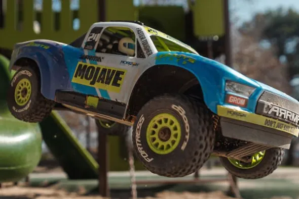 MOJAVE GROM MEGA 380 4X4 - RTR SHORT COURSE 1:16 - BLU/BIANCO