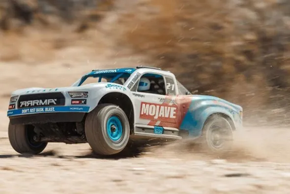 MOJAVE GROM 223S BLX BRUSHLESS 4X4 - RTR SHORT COURSE 1:16 - BIANCO