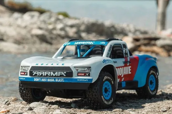 MOJAVE GROM 223S BLX BRUSHLESS 4X4 - RTR SHORT COURSE 1:16 - BIANCO