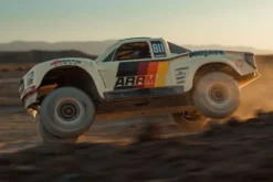 MOJAVE 6S 4X4 BRUSHLESS - RTR DESERT TRUCK 1:7 - BEIGE