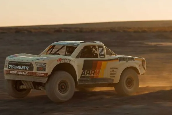 MOJAVE 6S 4X4 BRUSHLESS - RTR DESERT TRUCK 1:7 - BEIGE
