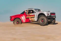 MOJAVE 4X4 DESERT TRUCK - RTR SHORT COURSE 1:8 - BIANCO