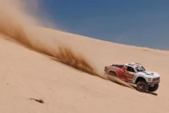 MOJAVE 4X4 DESERT TRUCK - RTR SHORT COURSE 1:8 - BIANCO