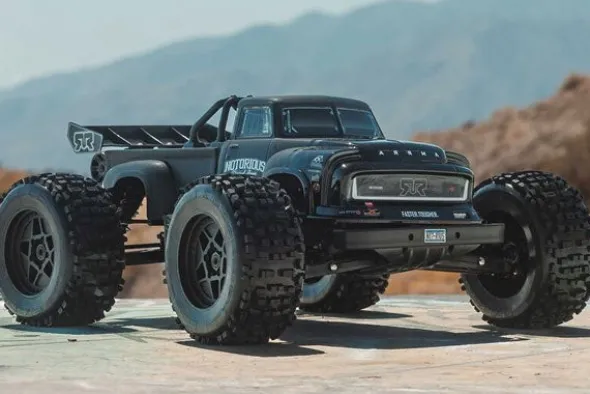 NOTORIOUS V6 4X4 BLX BRUSHLESS 6S - RTR MONSTER TRUCK 1:8 - NERO