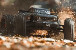 OUTCAST 4S V2 BLX - RTR MONSTER TRUCK 1:10 - GUN METAL