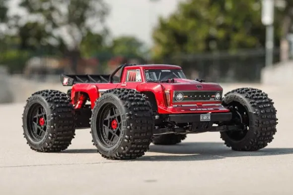 OUTCAST 4S V2 BLX - RTR MONSTER TRUCK 1:10 - ROSSO