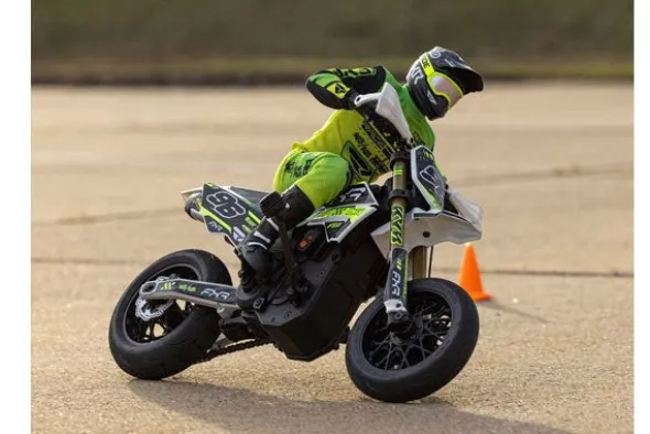 PROMOTO SM FXR SUPERMOTO + BATTERIA E CARICABATTERIA - RTR MOTO 1:4 BIANCO