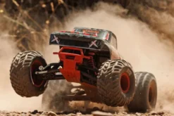 QUAKE 223S DSC 2WD - RTR MONSTER TRUCK 1:10 - ROSSO