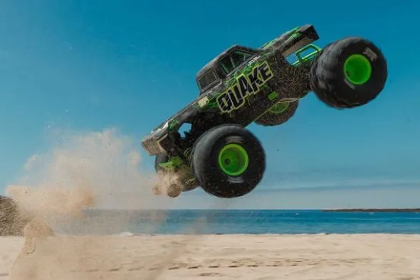 QUAKE 223S DSC 2WD - RTR MONSTER TRUCK 1:10 - VERDE