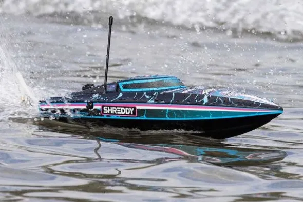 RECOIL 2 18" - RTR MOTOSCAFO - SHREDDY