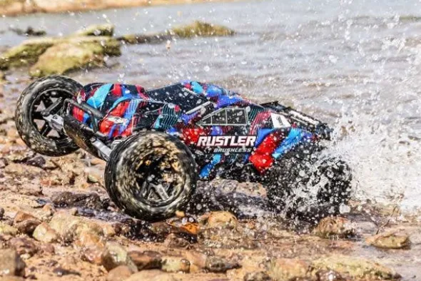 RUSTLER 2WD VX3 BRUSHLESS - RTR STADIUM TRUCK 1:10 - ROSSO