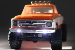 SCX24 CHEVROLET C10 4WD 1967-1972- RTR ROCK CRAWLER 1:24 - ORANGE