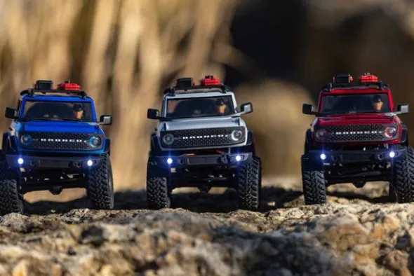 SCX24 FORD BRONCO 2021 - RTR SCALER 1:24 - BLU