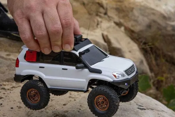 SCX24 LEXUS GX 470 4X4 - RTR CRAWLER 1:24 - BIANCO