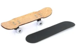 SKATEBOARD 1:10