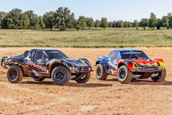 SLASH 2WD VX3 BRUSHLESS - RTR SHORT COURSE 1:10 - RNRX