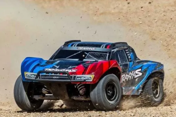 SLASH 4WD VX3 BRUSHLESS - RTR SHORT COURSE 1:10 - ROSSO/BLU