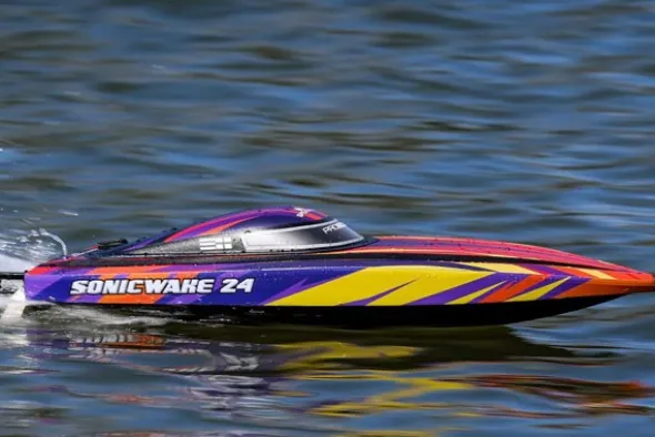 SONICWAKE 24" - DEEP V - RTR MOTOSCAFO - ROSSO