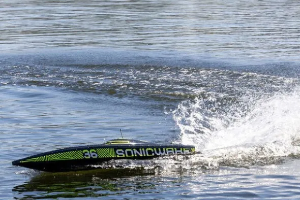 SONICWAKE V3 36" - RTR MOTOSCAFO - NERO