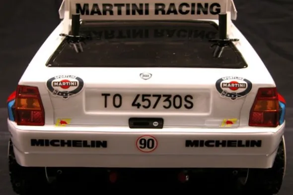 THE RALLY LEGENDS - LANCIA DELTA INTEGRALE EVO 2 RALLY 1992 - RTR RALLY 1:10