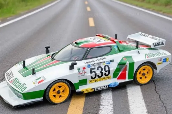 THE RALLY LEGENDS - LANCIA STRATOS TURBO ALITALIA 1977 - RTR RALLY 1:10