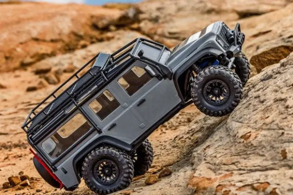 TRX-4M LAND ROVER DEFENDER - RTR CRAWLER 1:18 - XBLU
