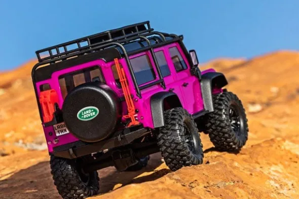 TRX-4M LAND ROVER DEFENDER - RTR CRAWLER 1:18 - PINK