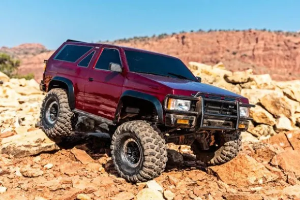 TRX-4 NISSAN PATHFINDER - RTR CRAWLER 1:10 - RED