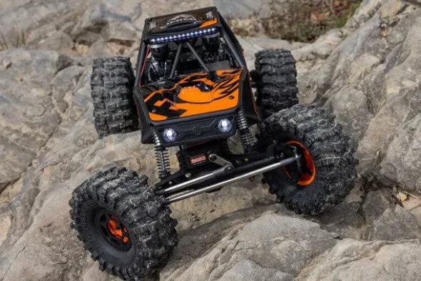 UTB10 CAPRA 1.9 4X4 BRUSHED - RTR CRAWLER 1:10 - ARANCIO