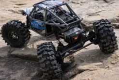 UTB18 CAPRA 4X4 BRUSHED - RTR CRAWLER 1:18 - BLU