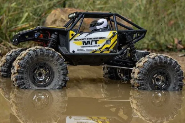 UTB18 CAPRA 4X4 BRUSHED - RTR CRAWLER 1:18 - GIALLO